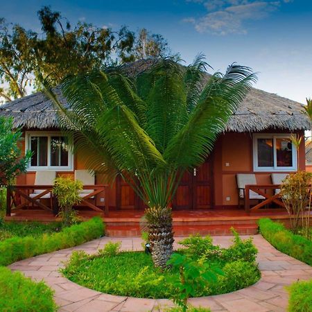 Edena Kely Hotel Mahajanga Exterior foto