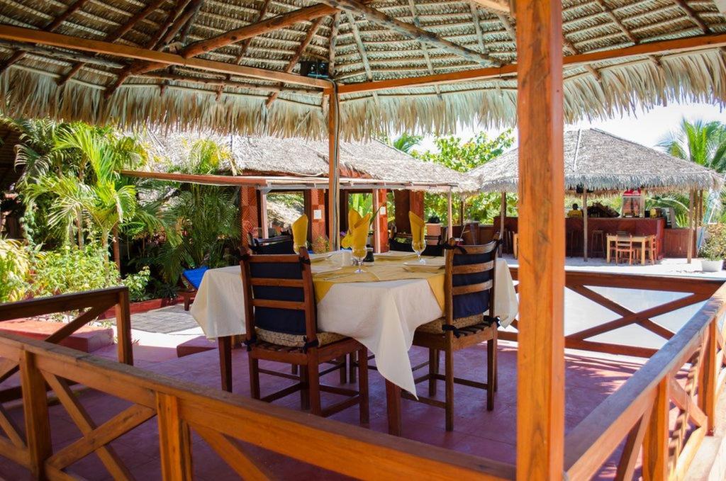 Edena Kely Hotel Mahajanga Exterior foto