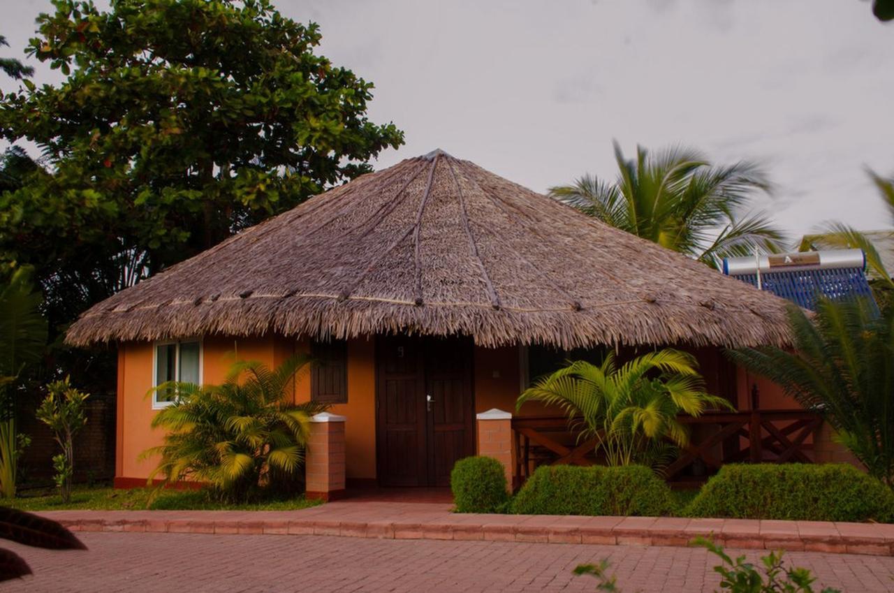 Edena Kely Hotel Mahajanga Exterior foto